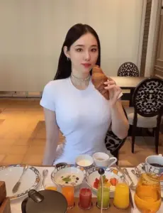 100